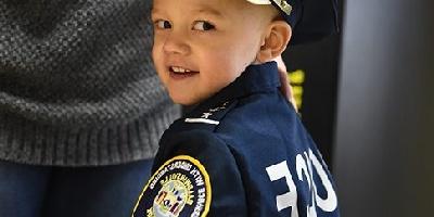 Officer Rosie: Preschooler undergoes treatment for rare cancer